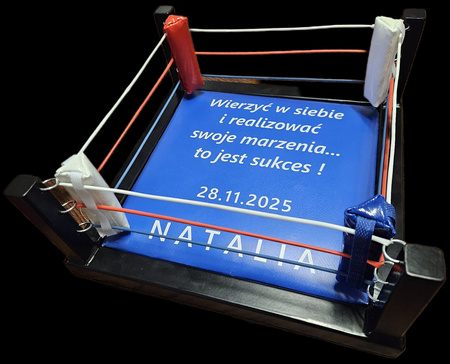 Miniaturowy ring bokserski z dedykacją