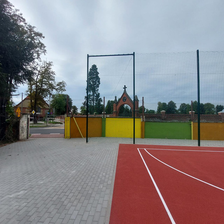 Piłkochwyt 6m stalowy cynkowany lakierowany