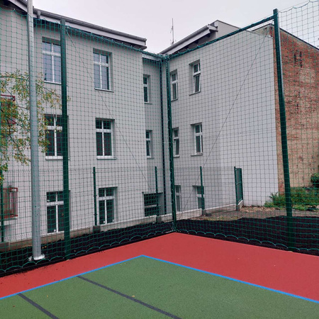 Piłkochwyt 6m stalowy cynkowany lakierowany