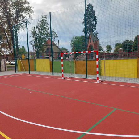 Piłkochwyt 6m stalowy cynkowany lakierowany