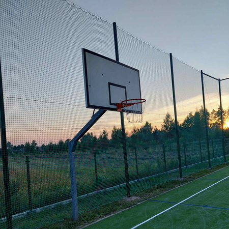 Piłkochwyt 6m stalowy cynkowany lakierowany