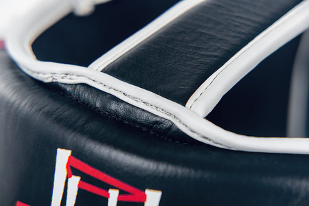 Kask bokserski sparingowy skórzany