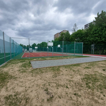 Piłkochwyt 4m stalowy cynkowany