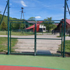 Ogrodzenie boiska sportowego z siatki stalowej