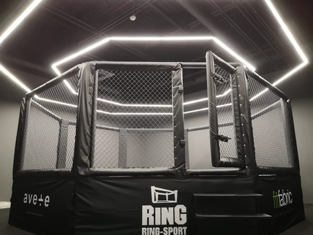 Profesjonalna klatka MMA z podestem 8 x 8 m