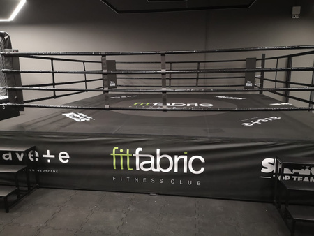 Profesjonalny ring bokserski z podestem 6 x 6 m