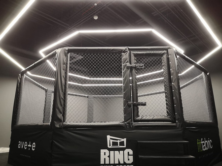 Profesjonalna klatka MMA z podestem 9 x 9 m