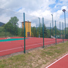 Ogrodzenie boiska sportowego z siatki stalowej